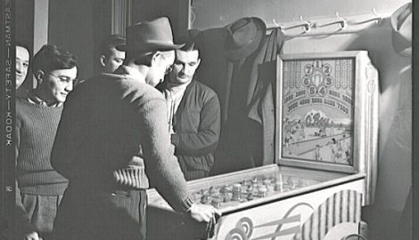 451912_playing-the-pinball-machine-at-the-steelworkers-serbian-club-in-aliquippa-pennsylvania_f